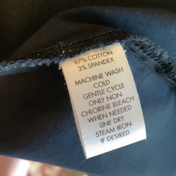 Like new Calvin Klein button down top - Picture 10 of 10